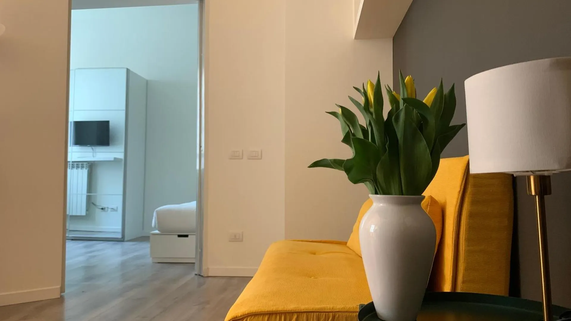 Vfh Bellotti Downtown Apartment Milan Italy